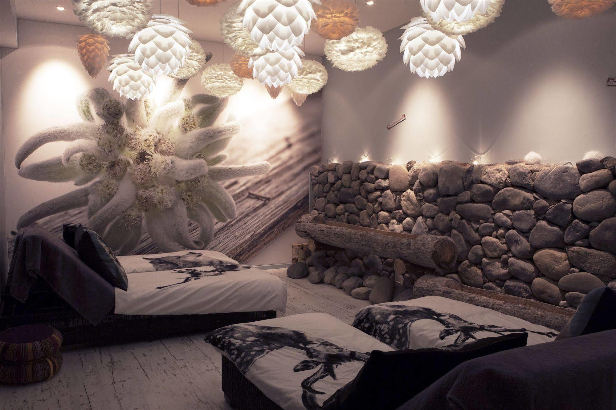 Chalet-Hotel Les Cimes 르그랑보르낭 외부 사진
